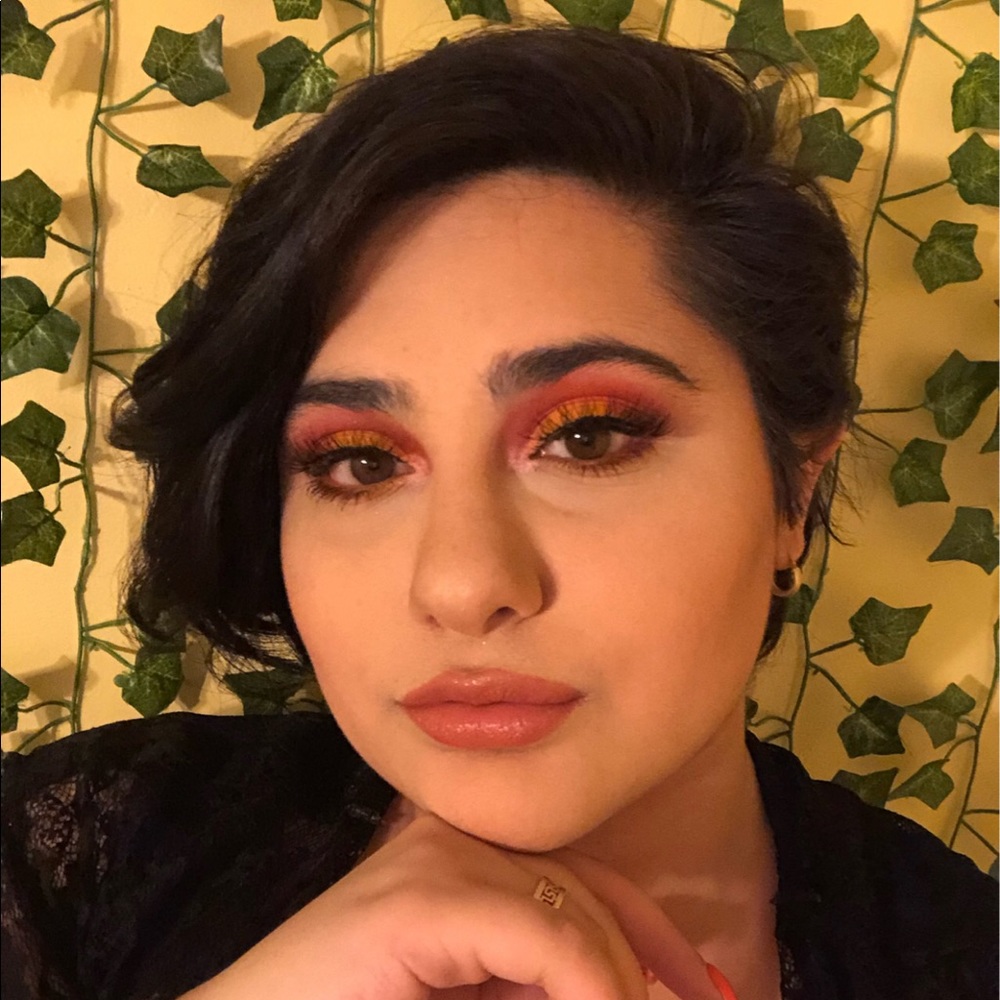 Meet your Posher, Lexi